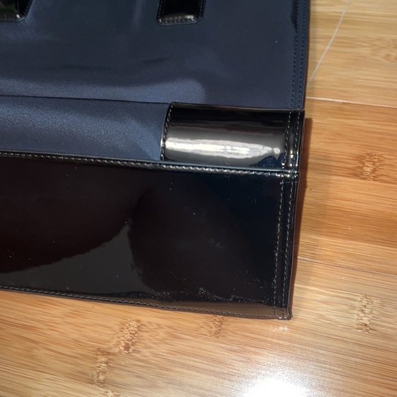 Tory Burch Ella Patent mini tote - Picture 3 of 8